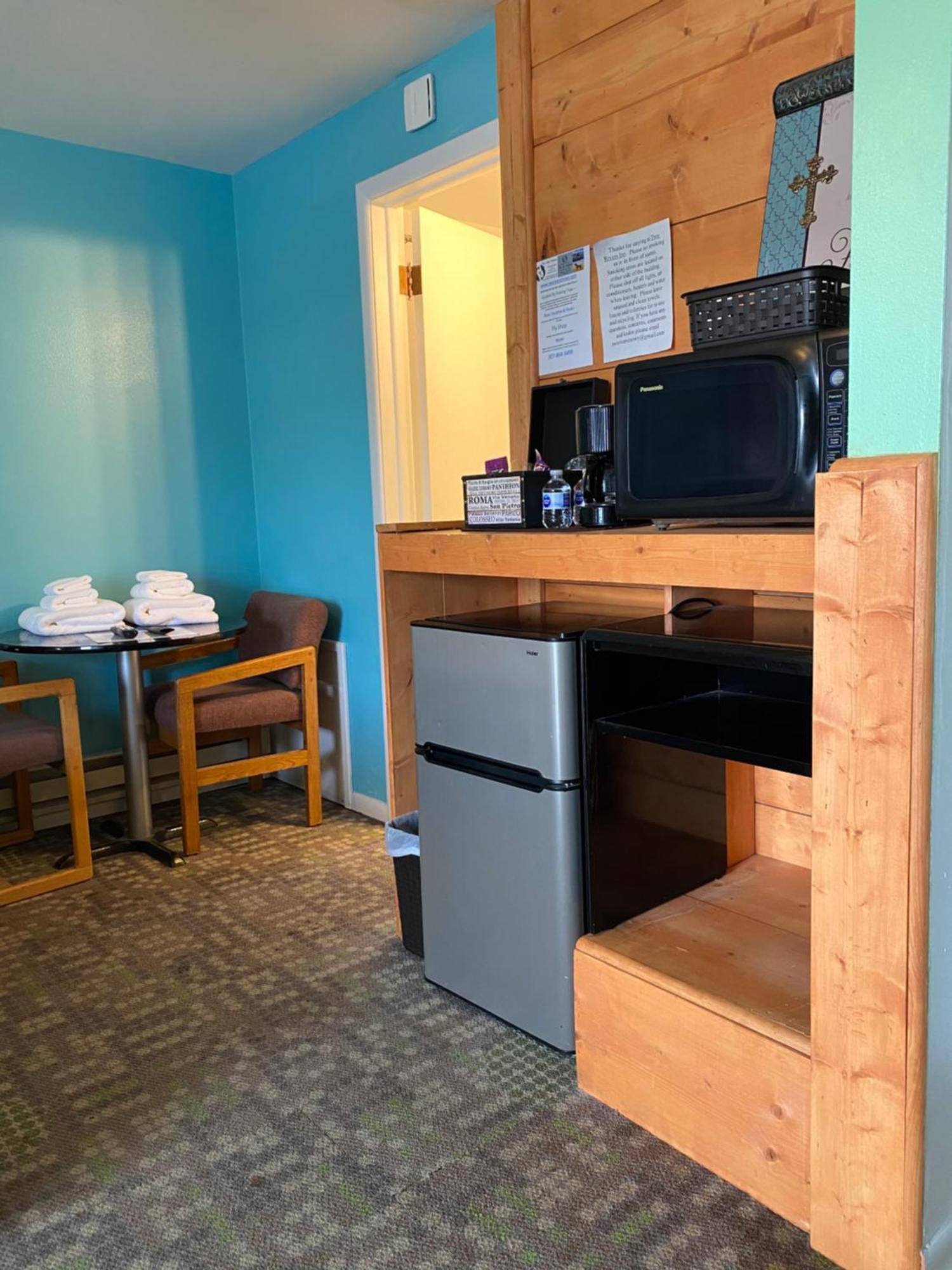 ثيرموبوليس Two Rivers Inn المظهر الخارجي الصورة